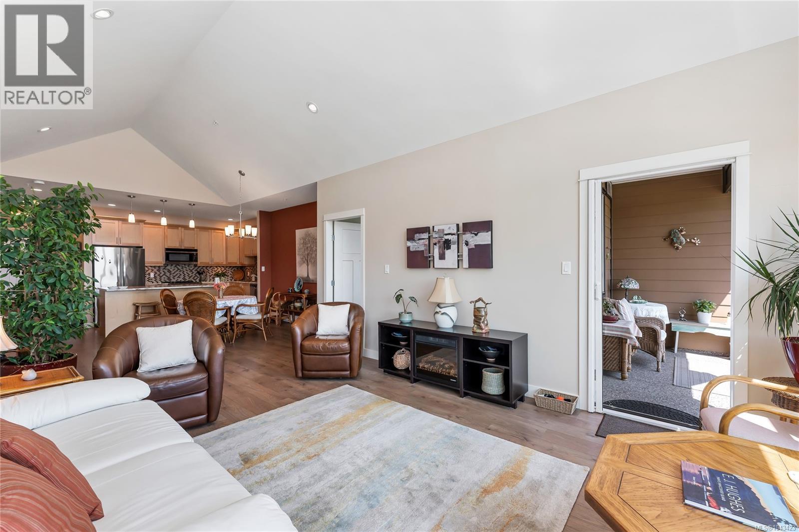 #401 1533 Joan Ave - 12