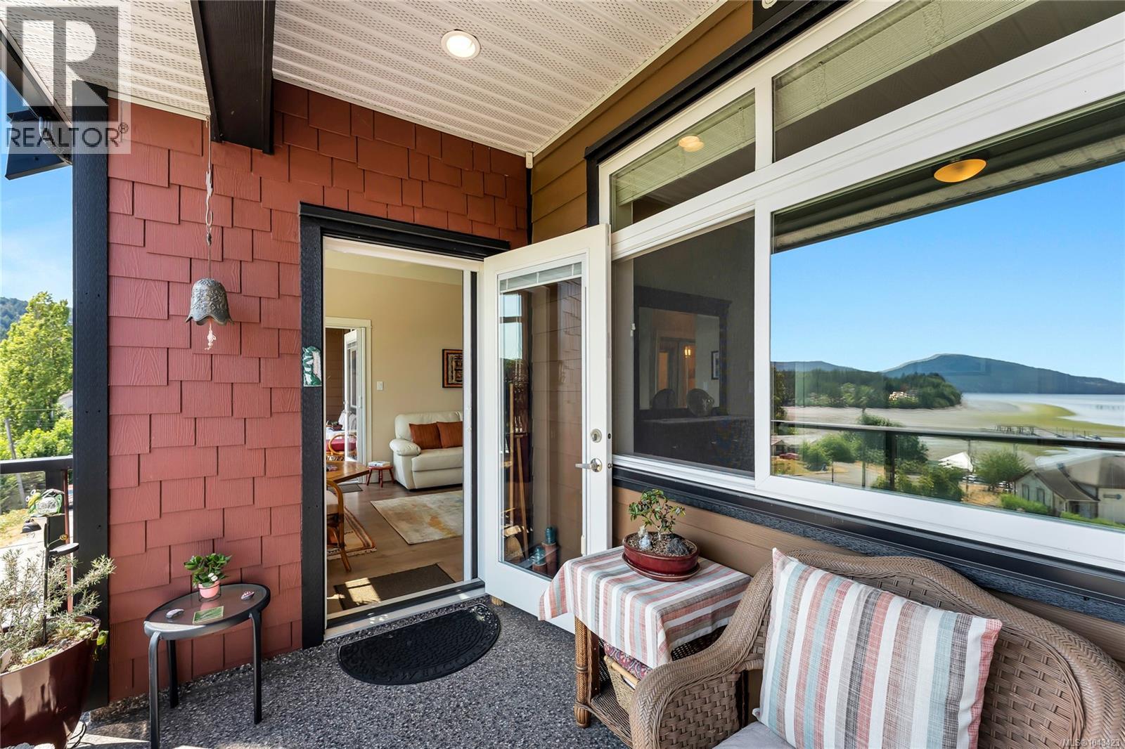 #401 1533 Joan Ave - 32