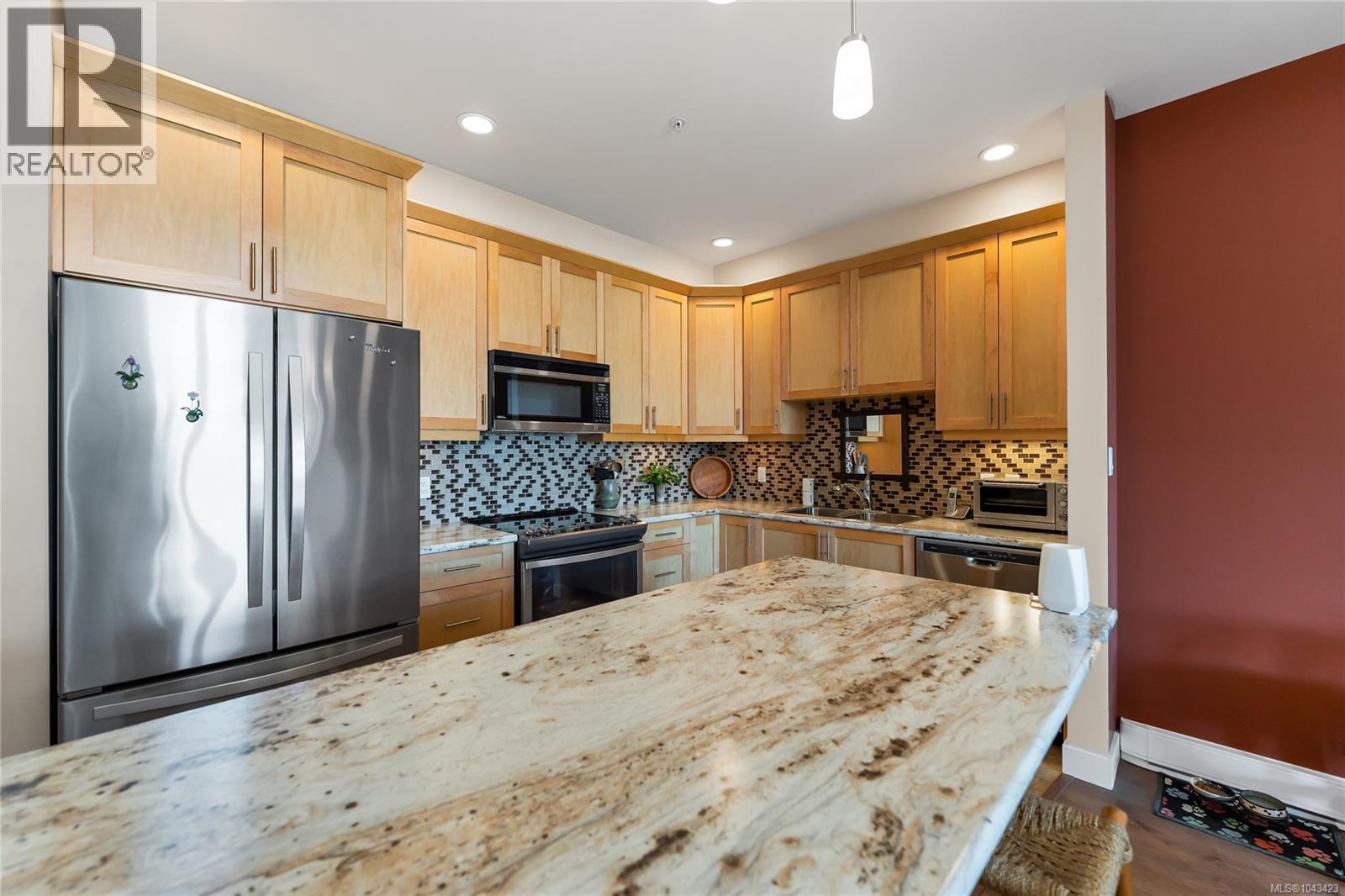 #401 1533 Joan Ave - 5