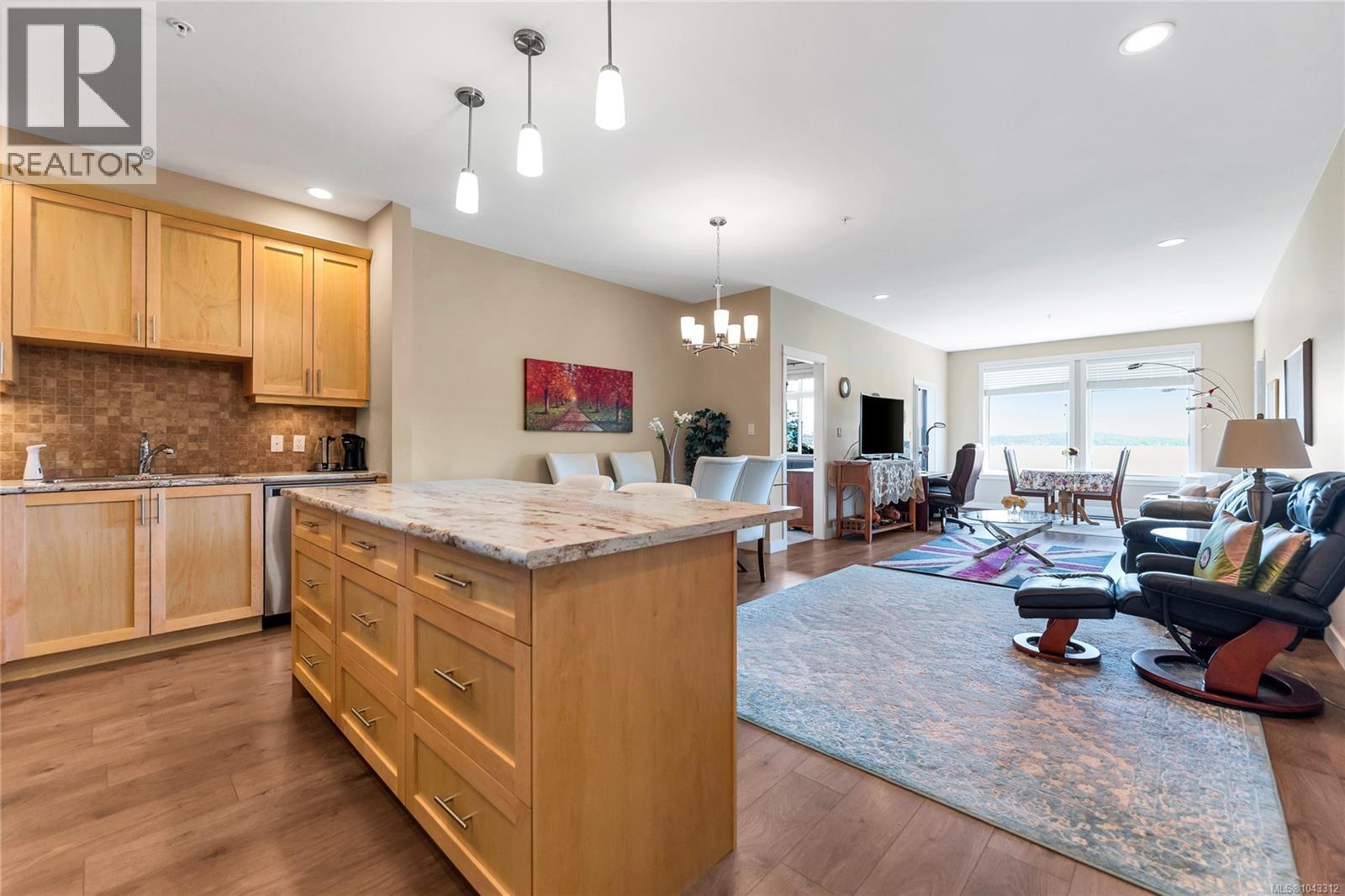 #301 1533 Joan Ave - 10