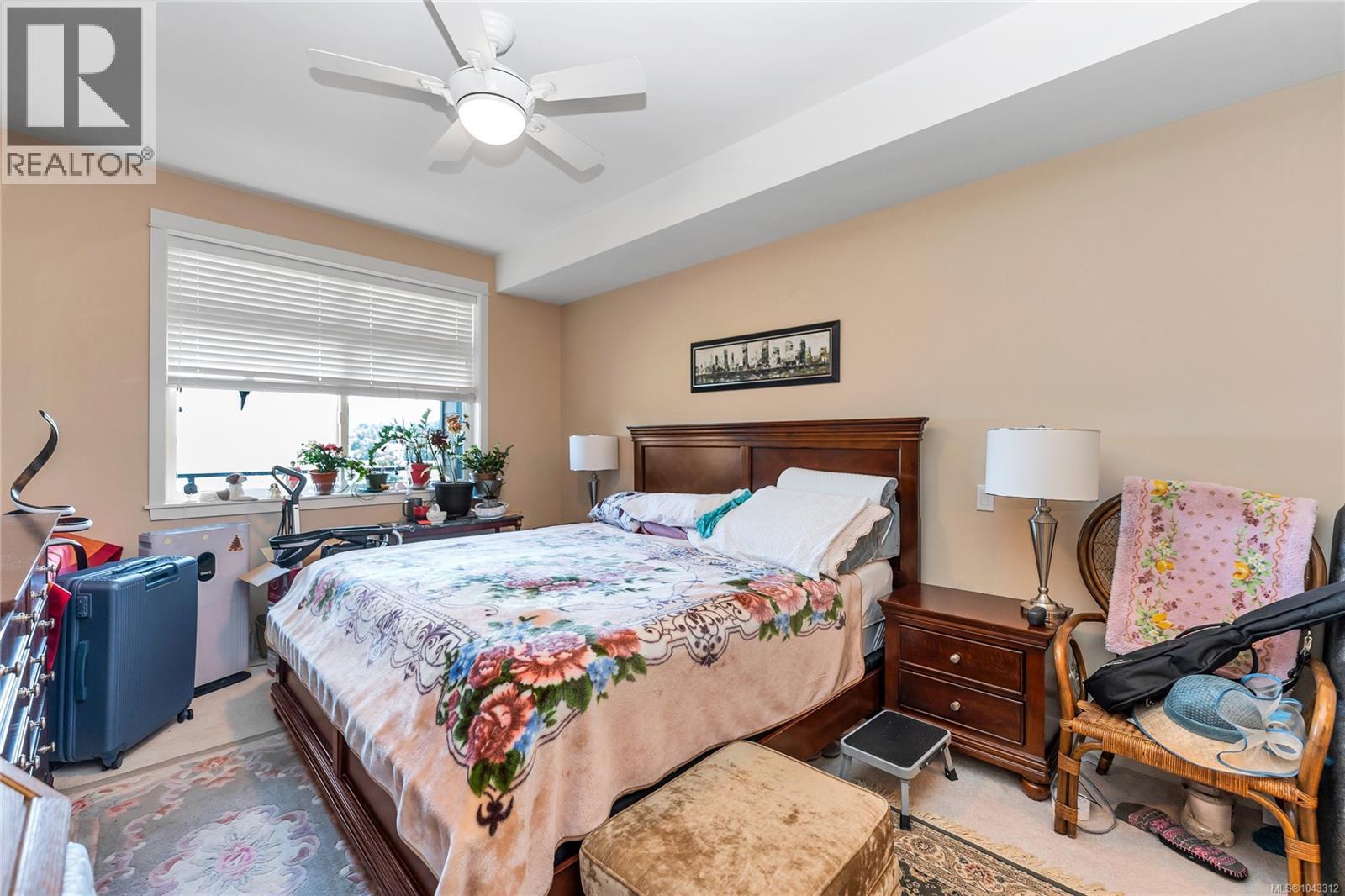 #301 1533 Joan Ave - 11