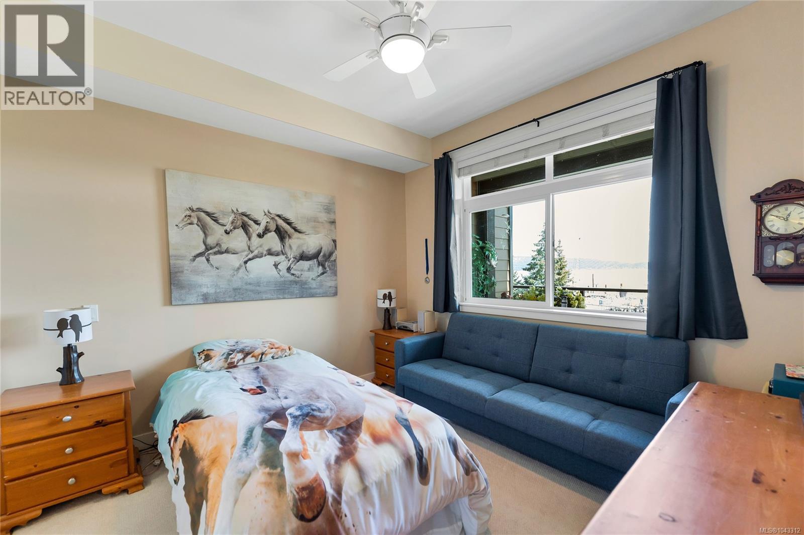 #301 1533 Joan Ave - 14