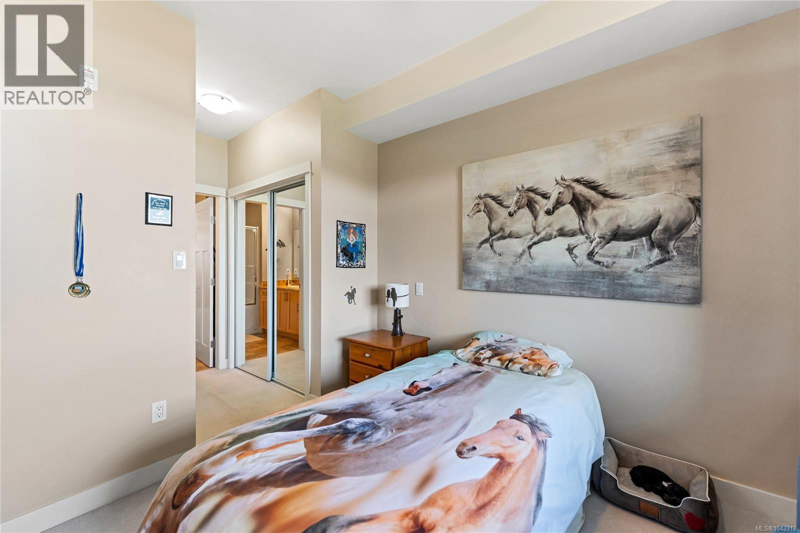 #301 1533 Joan Ave - 15