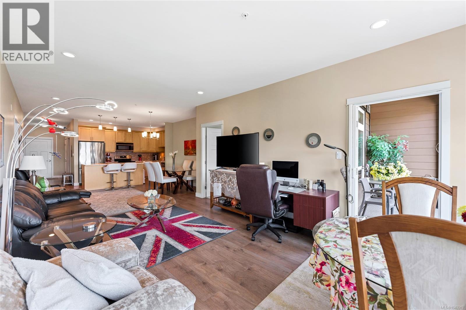 #301 1533 Joan Ave - Image 7
