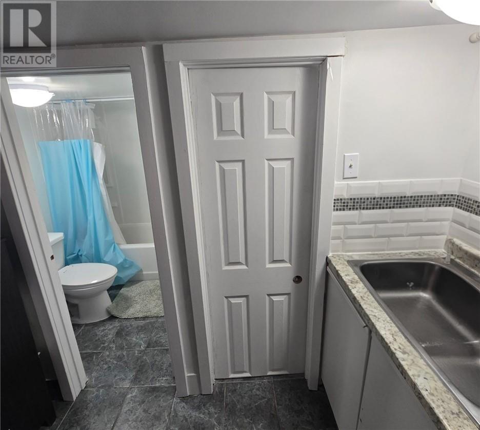 389 ONTARIO - Image 18