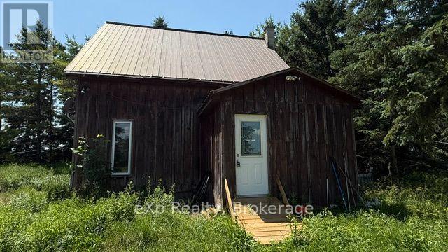 841 2 CONCESSION - 1