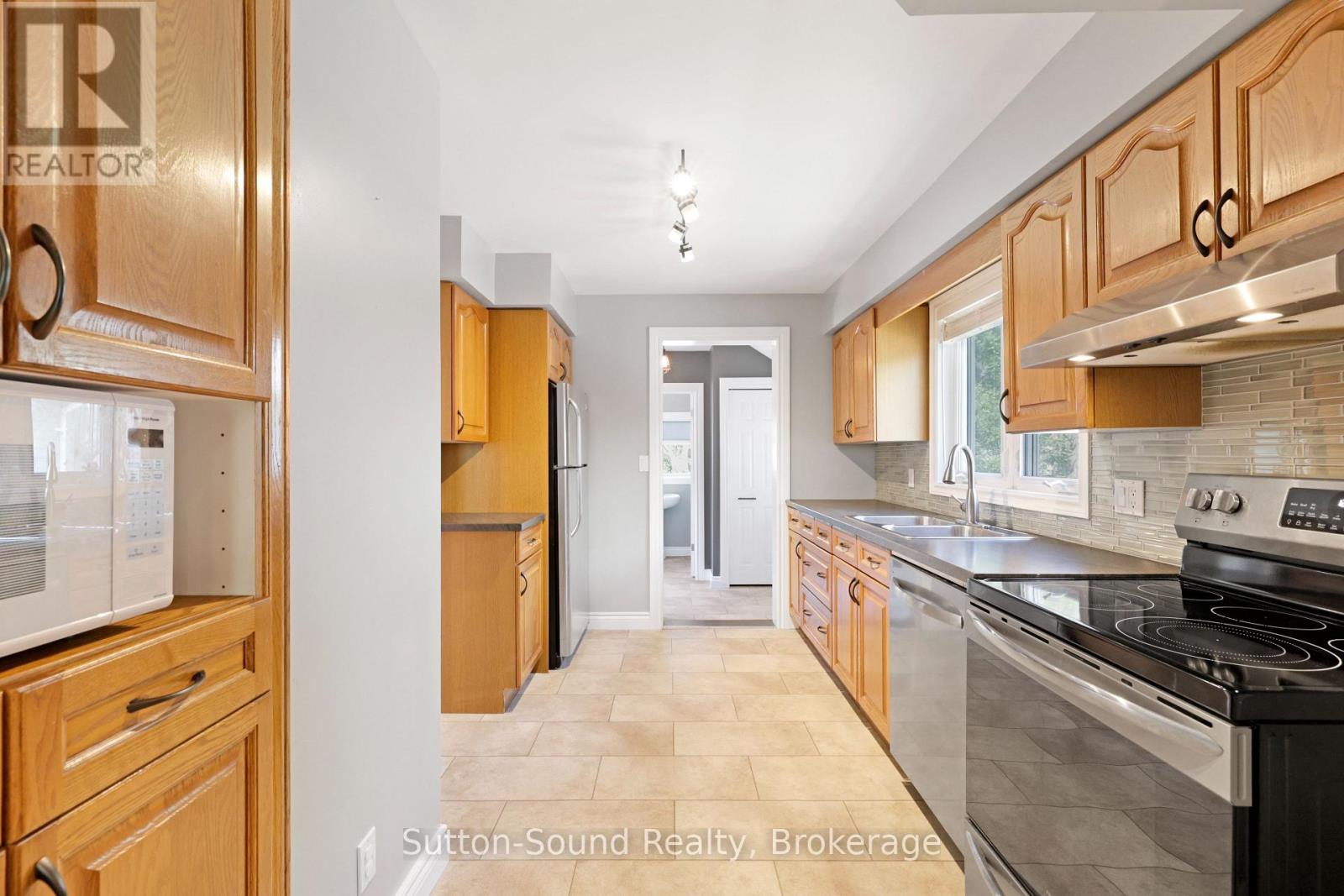 1540 5TH AVENUE W - 18