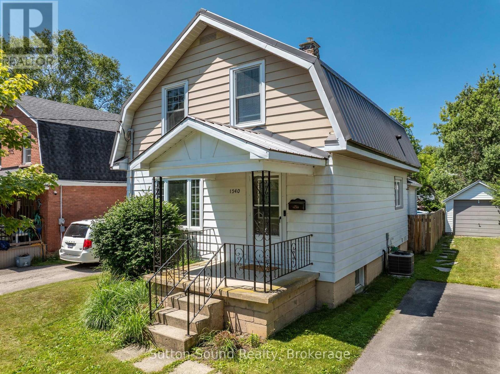 1540 5TH AVENUE W - 2