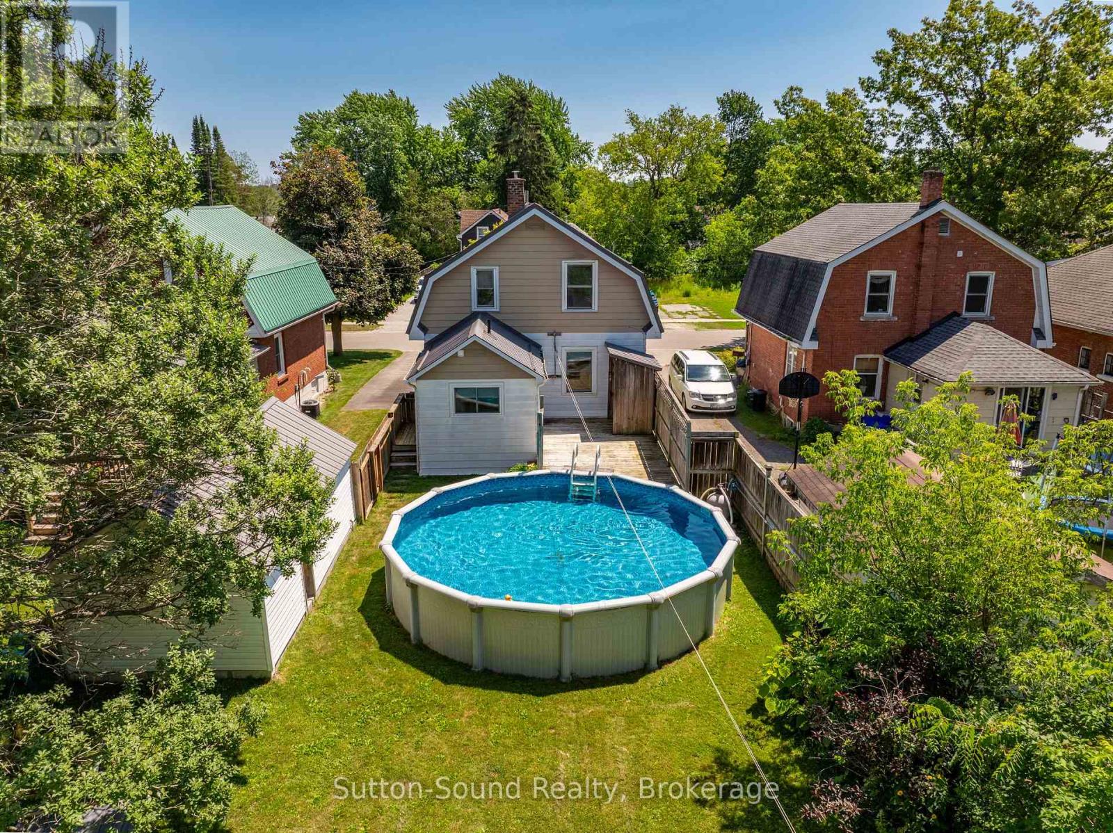 1540 5TH AVENUE W - 36