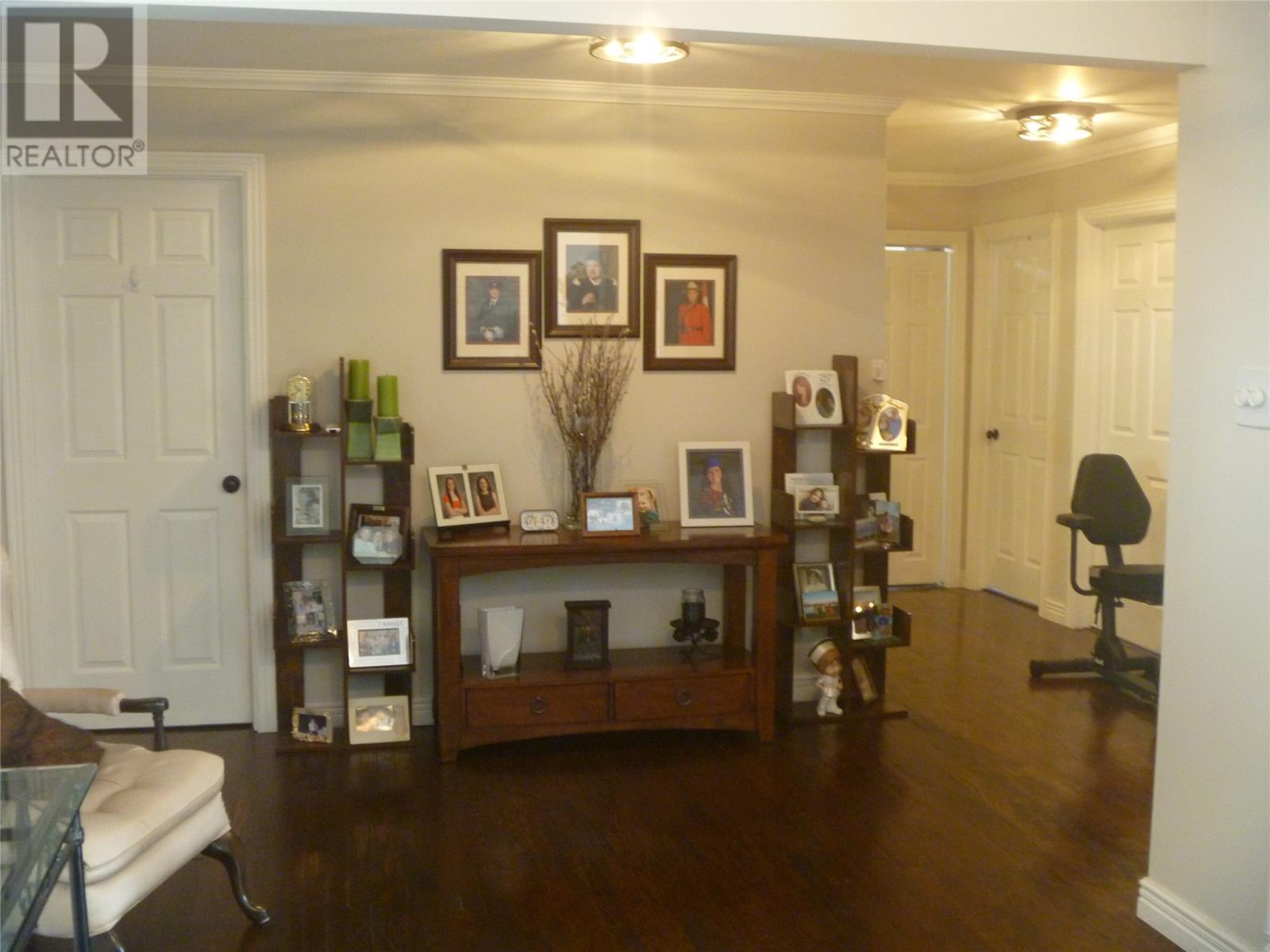20 Jane's Avenue - 28