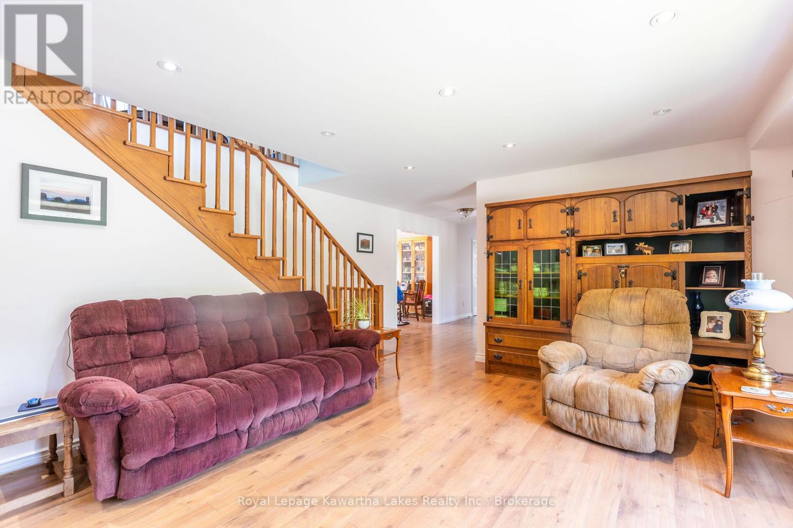 9 ROSCO LANE - 11