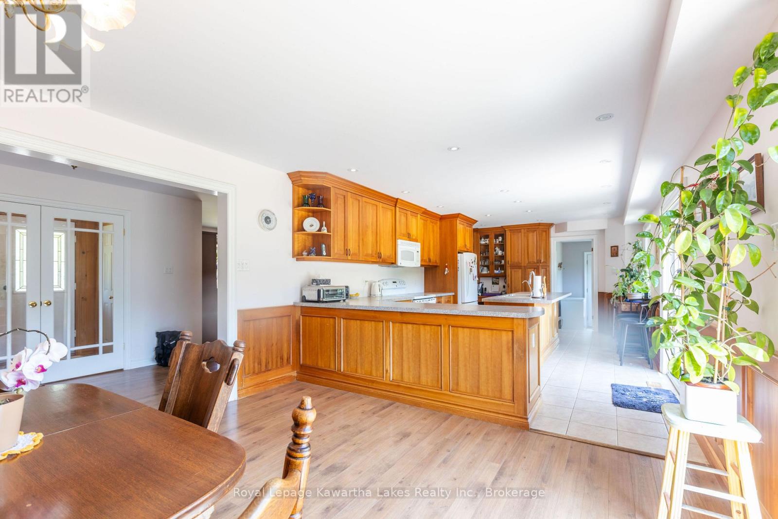9 ROSCO LANE - 12