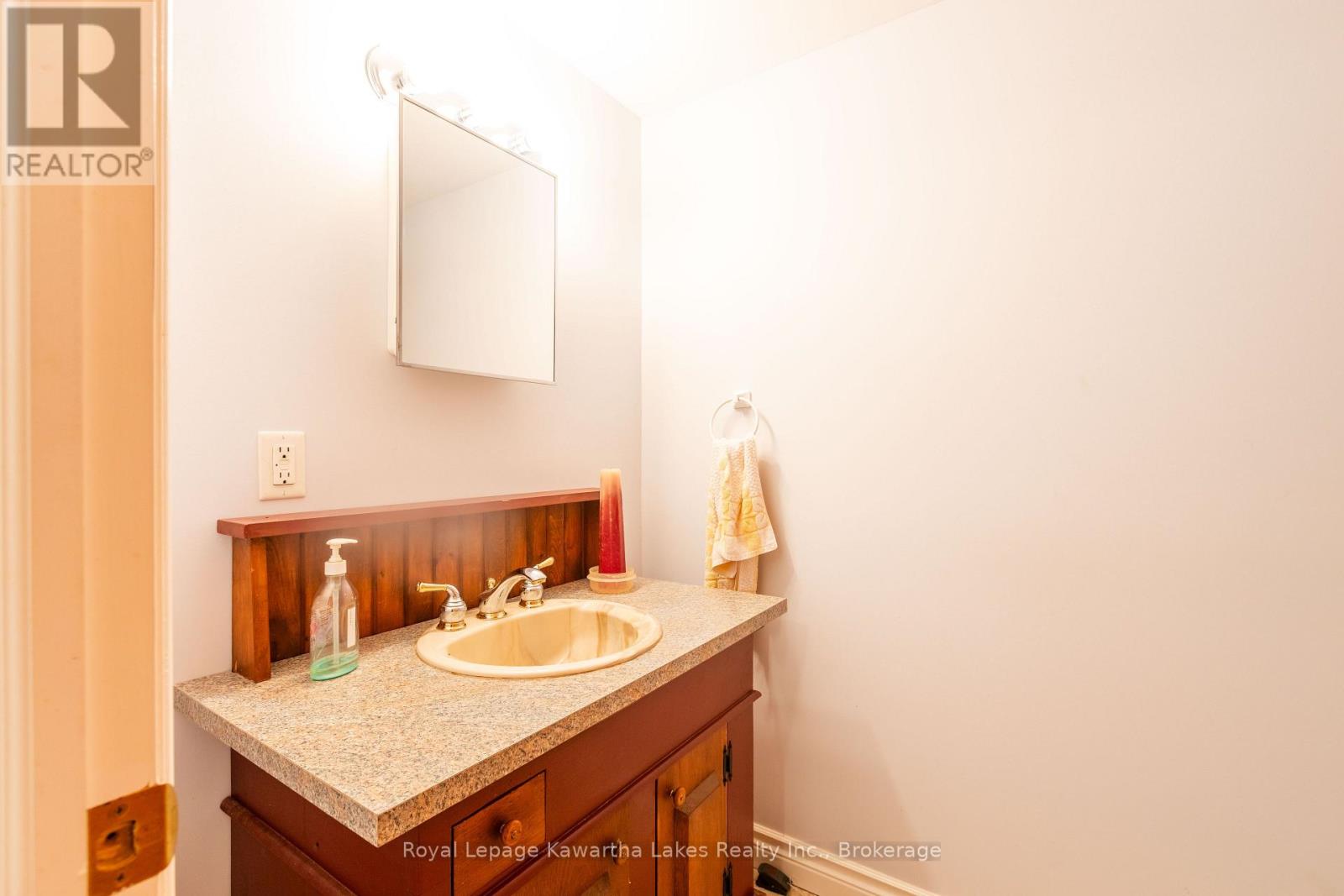 9 ROSCO LANE - 34