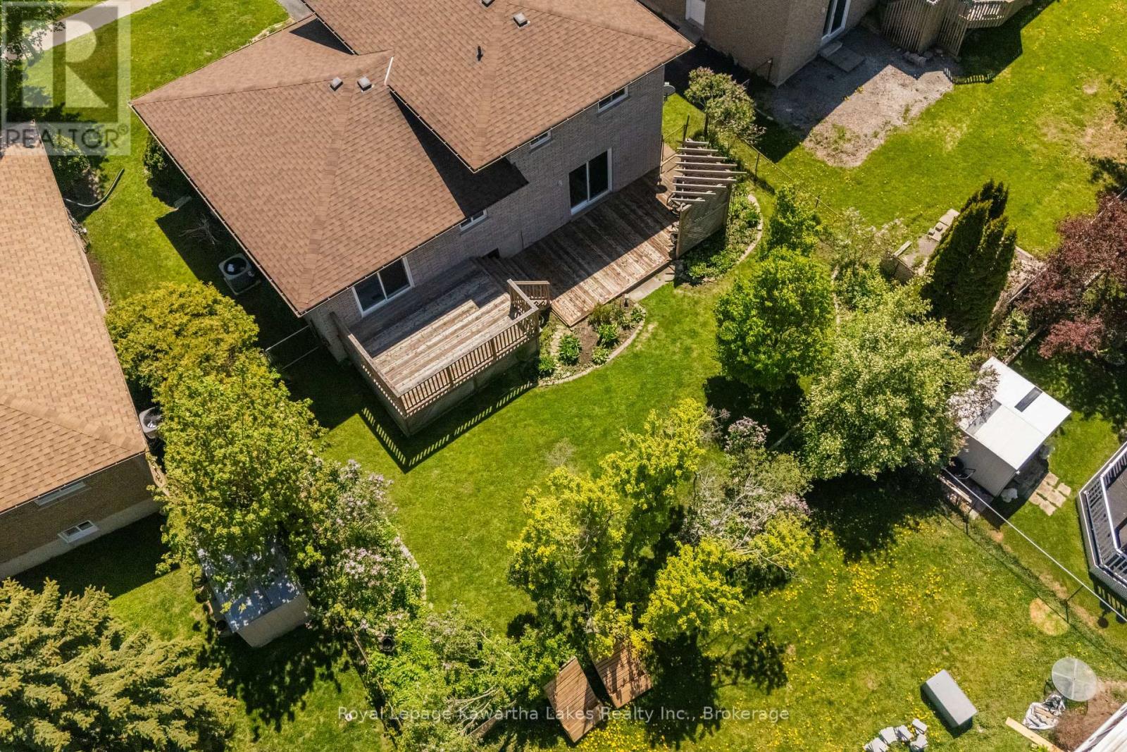 28 ANDREW DRIVE - 33
