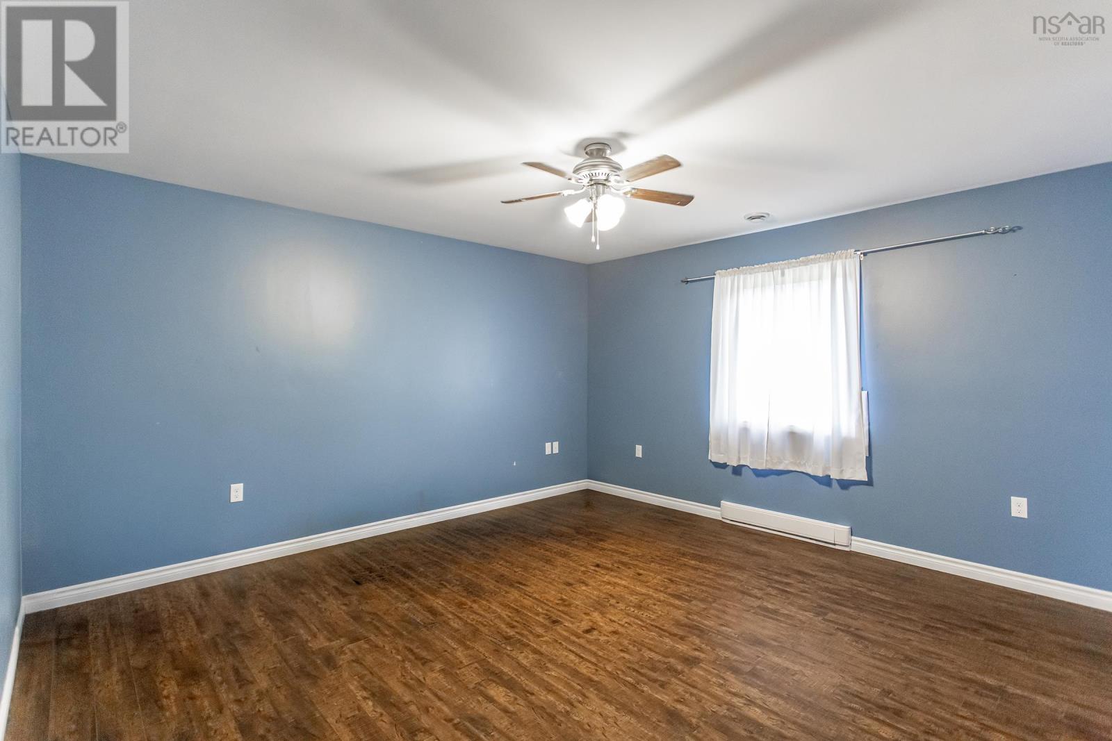 10005 Highway 201 - Image 17