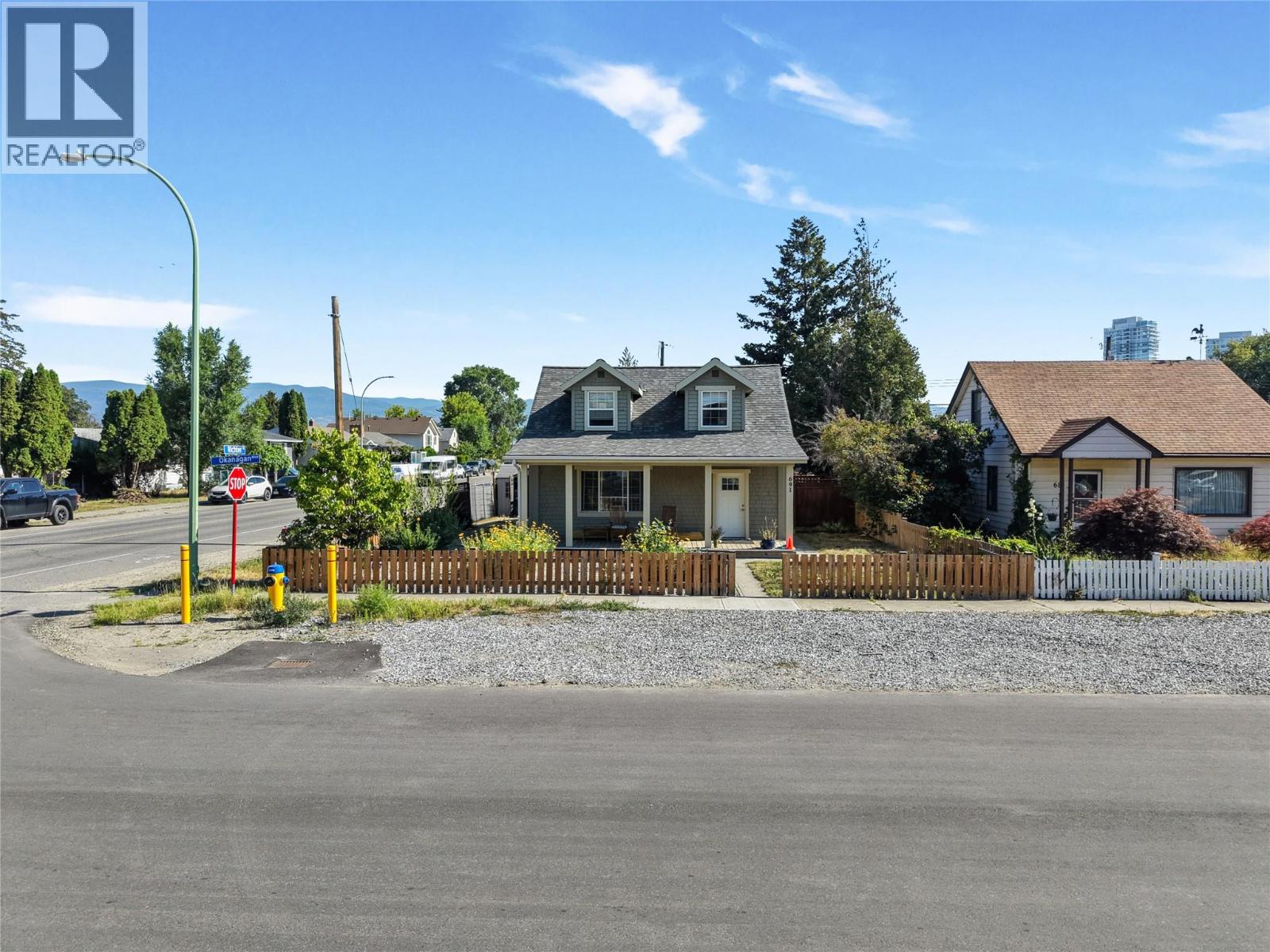 691-693 Okanagan Boulevard - 49
