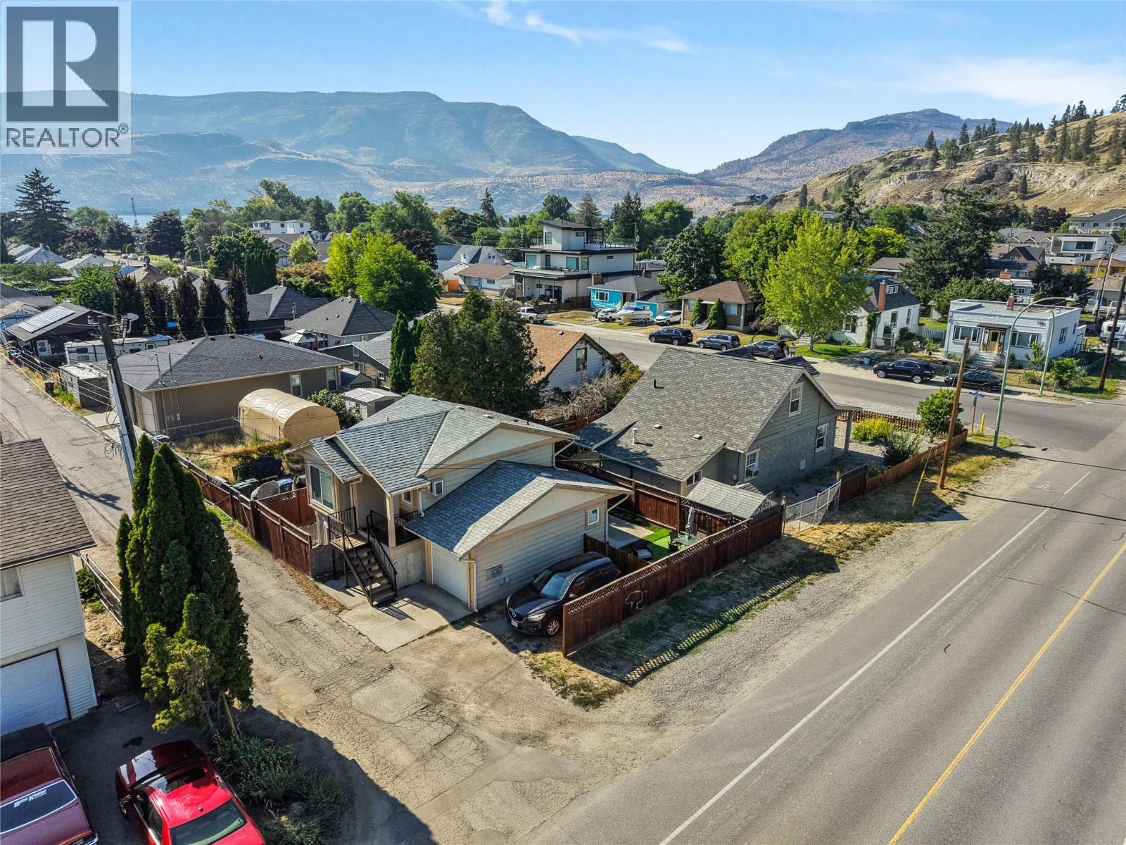 691-693 Okanagan Boulevard - 52