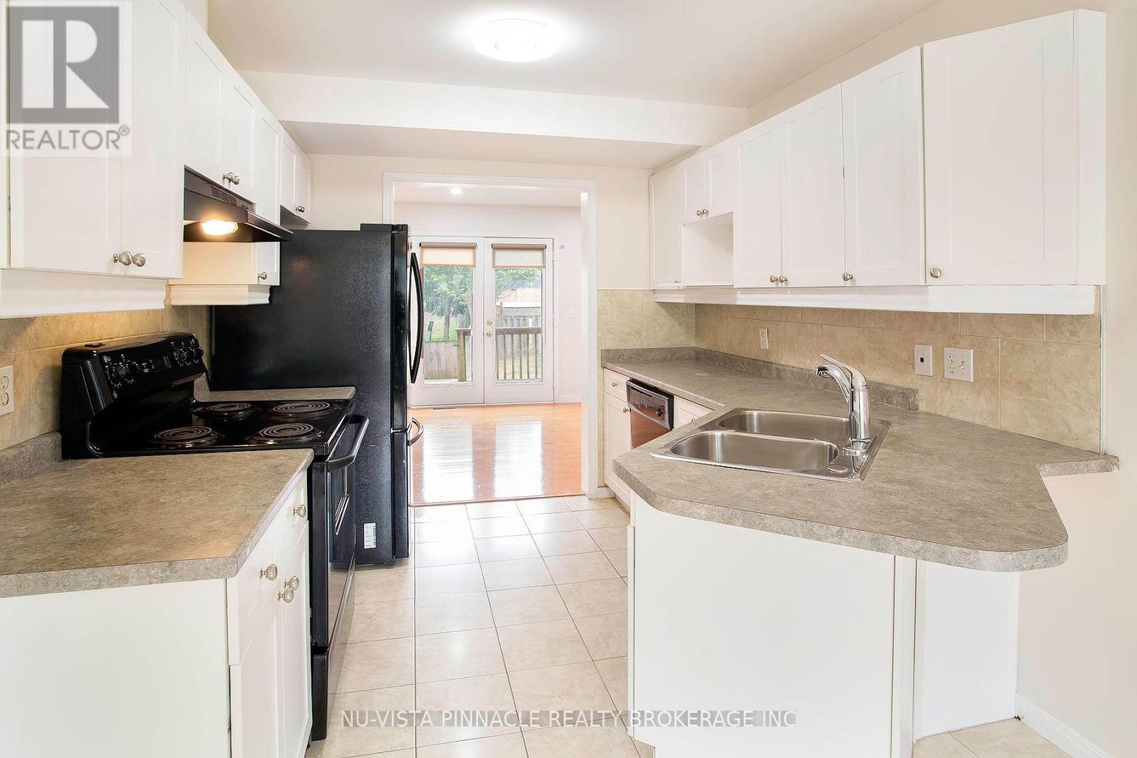 #18 780 FANSHAWE PARK ROAD E - 10