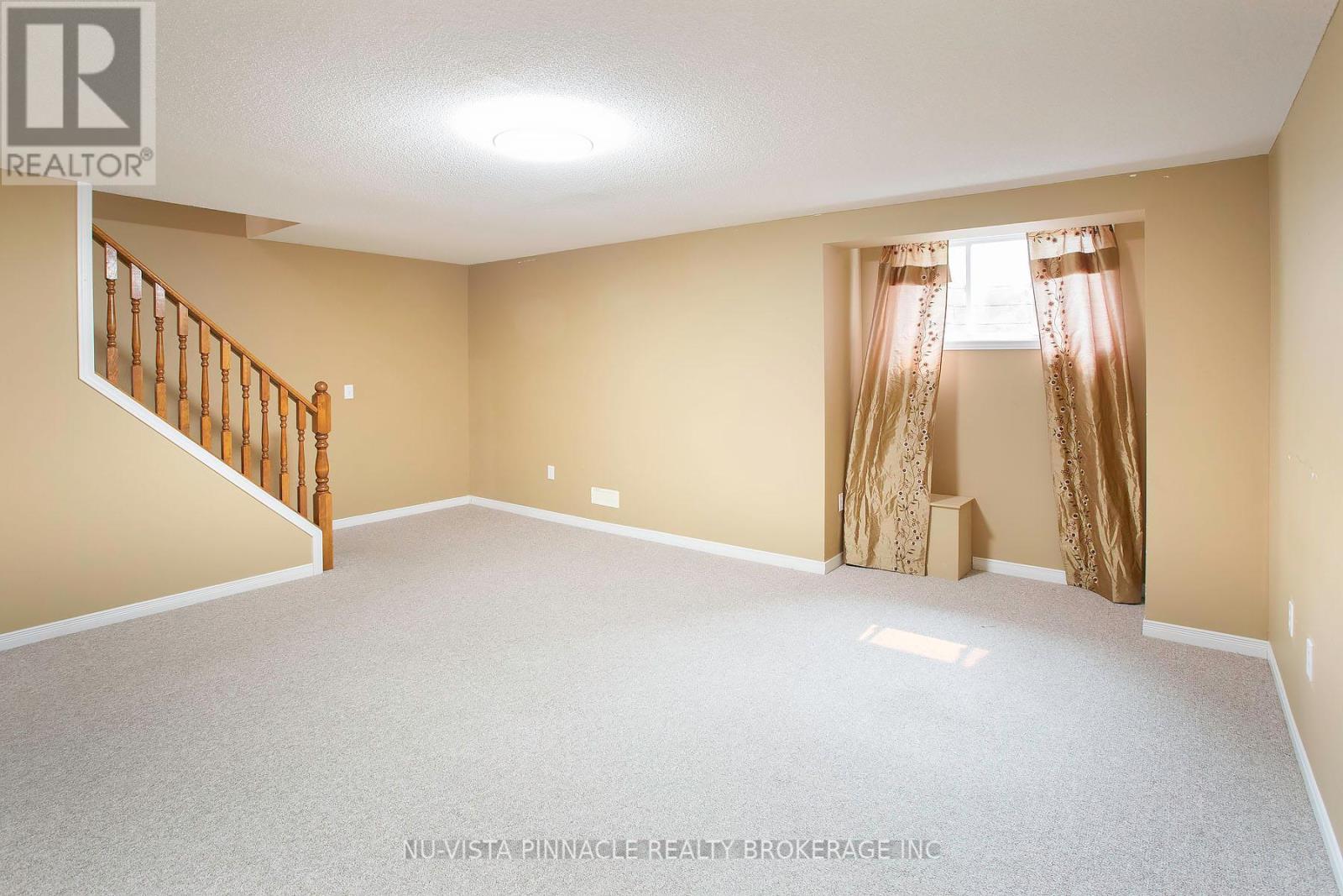 #18 780 FANSHAWE PARK ROAD E - 30