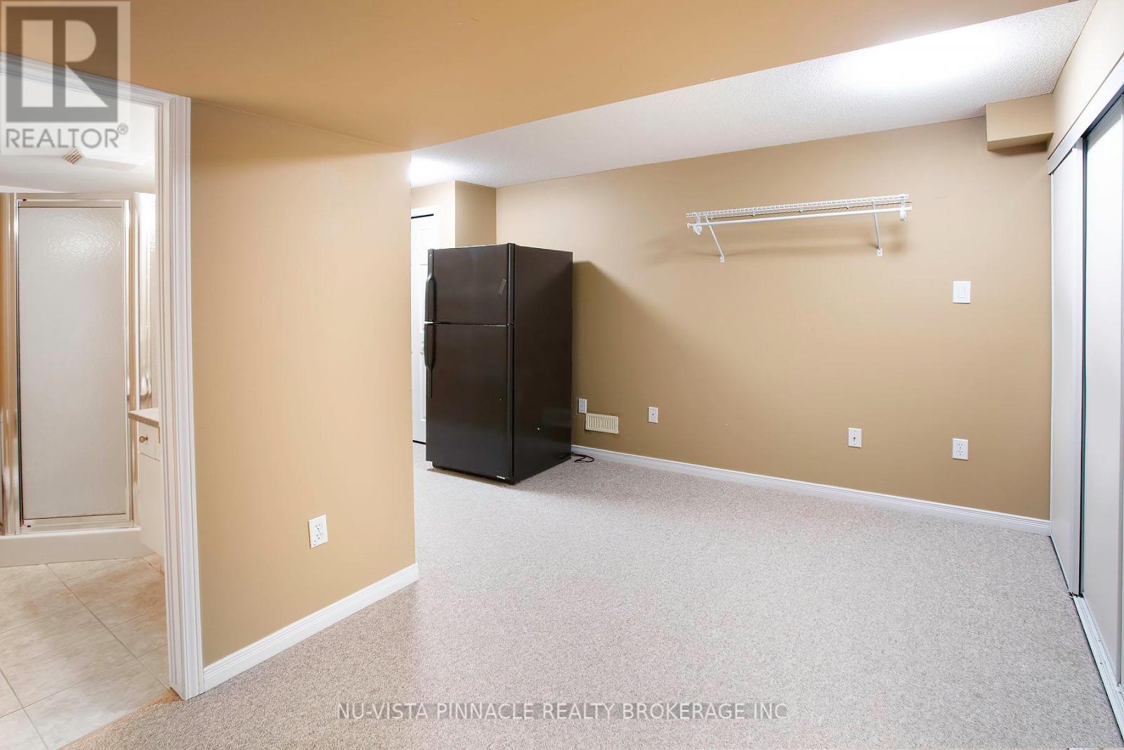 #18 780 FANSHAWE PARK ROAD E - Image 34