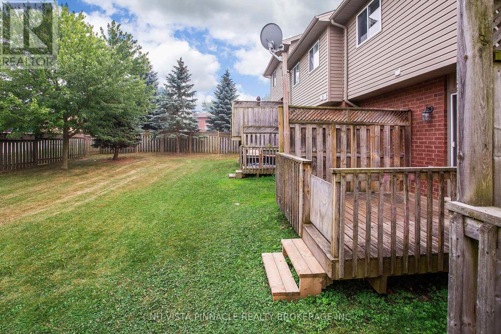 #18 780 FANSHAWE PARK ROAD E - 41