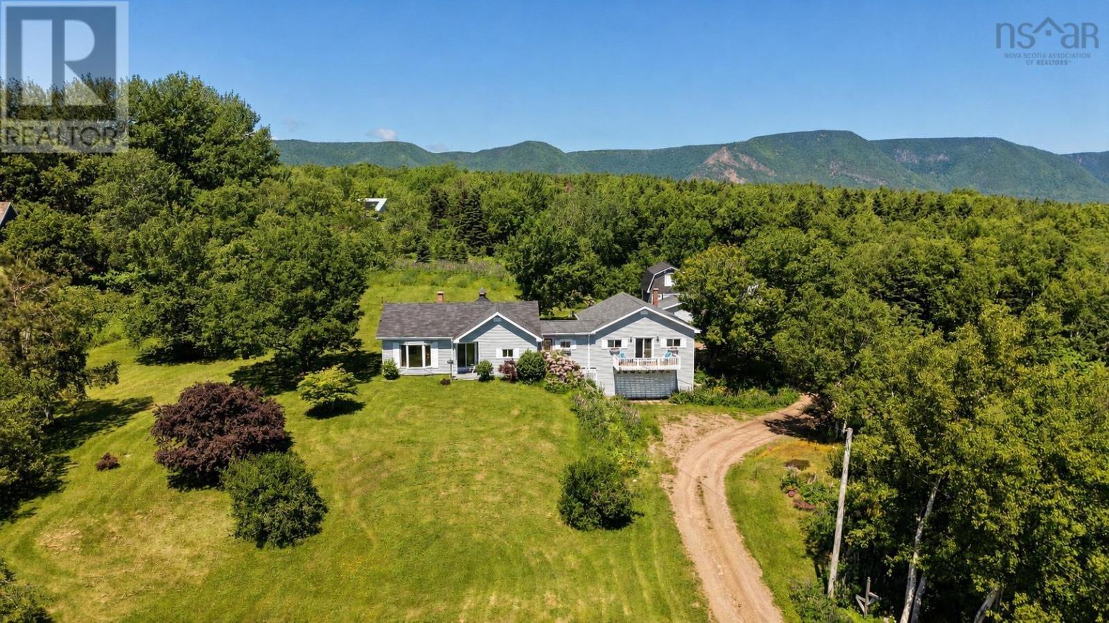 29389 Cabot Trail, Cape North — photo 3