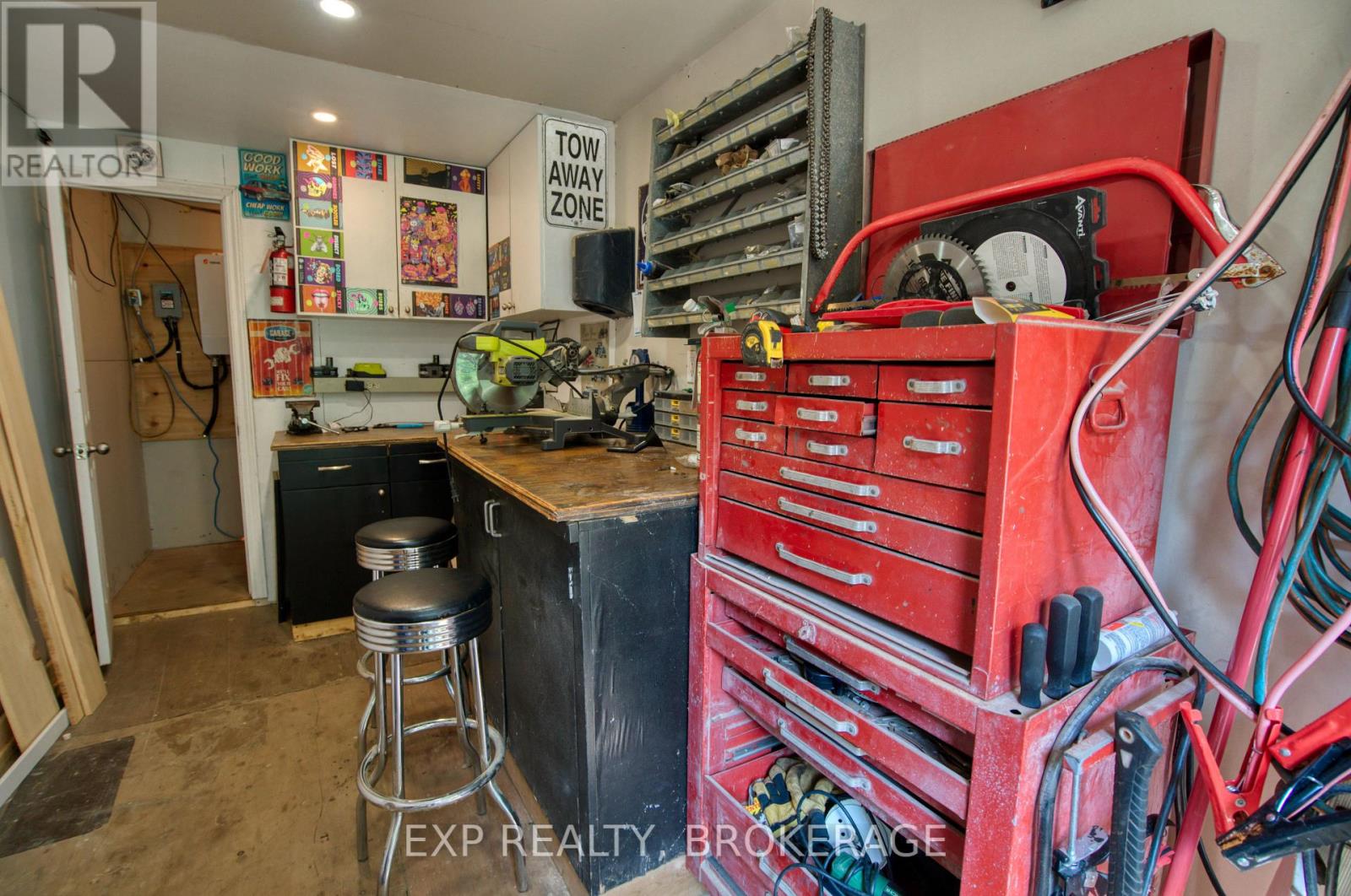 1427 LEWIS ROAD - 36