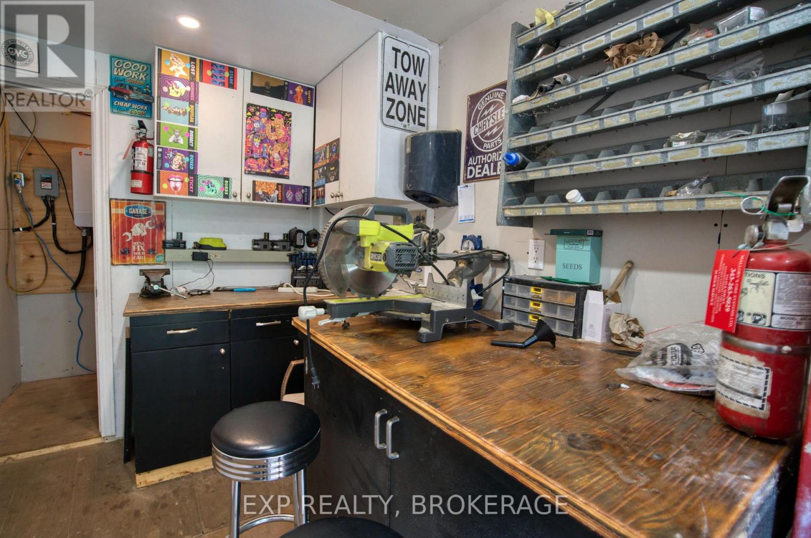 1427 LEWIS ROAD - 37