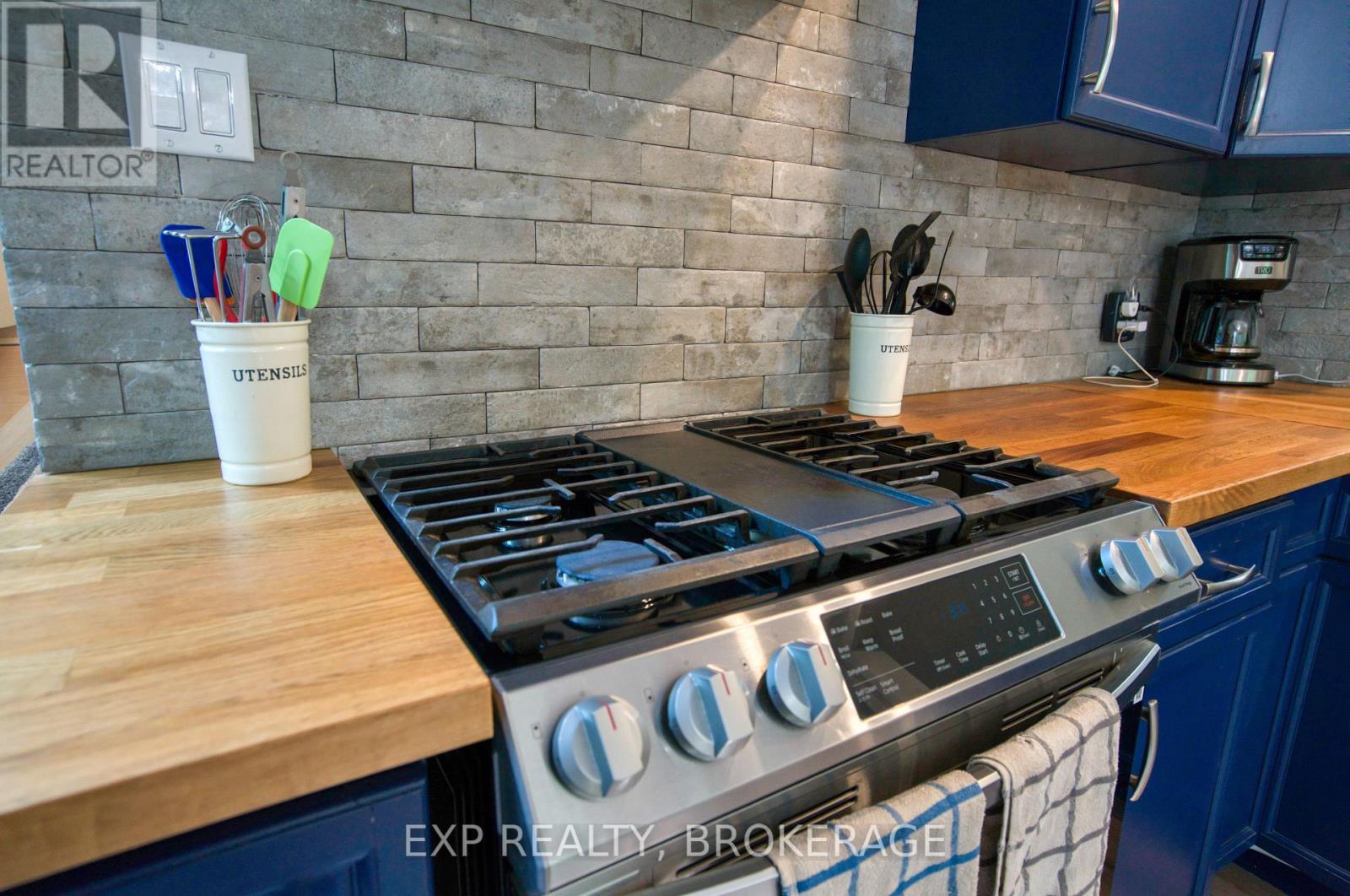 1427 LEWIS ROAD - 8