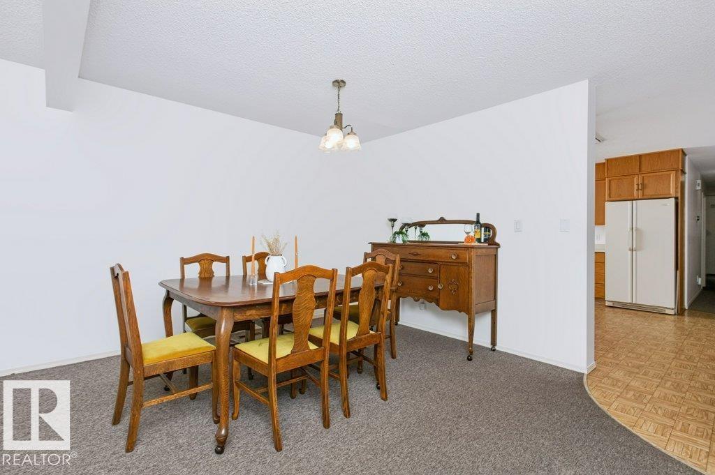 10057 91 AV NW - 18