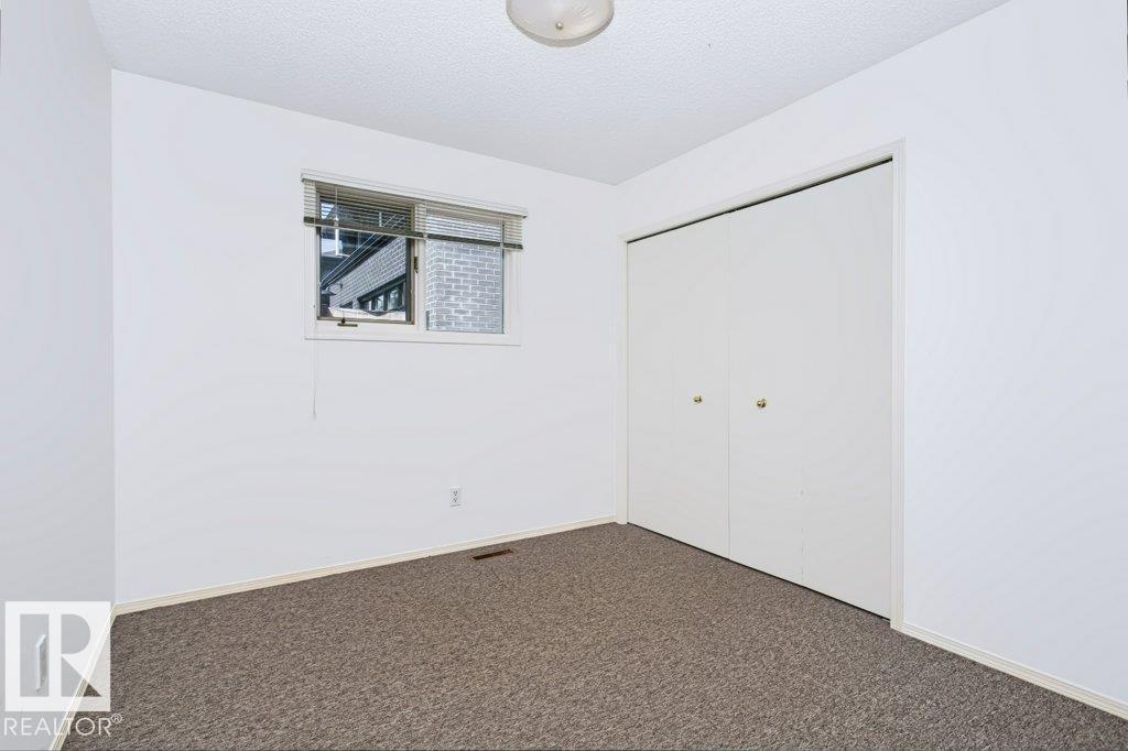 10057 91 AV NW - 29