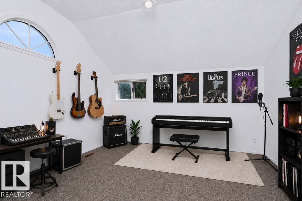 10057 91 AV NW - Image 40