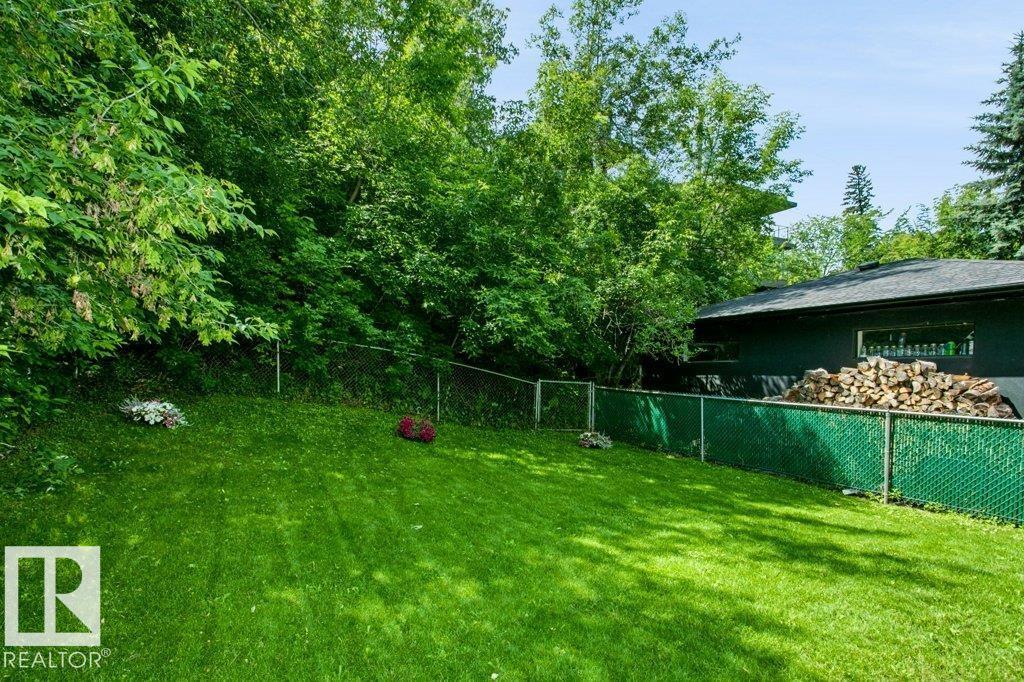 10057 91 AV NW - Image 44