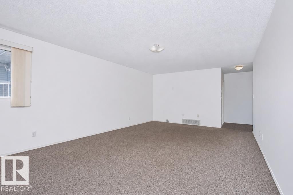 10057 91 AV NW - 61