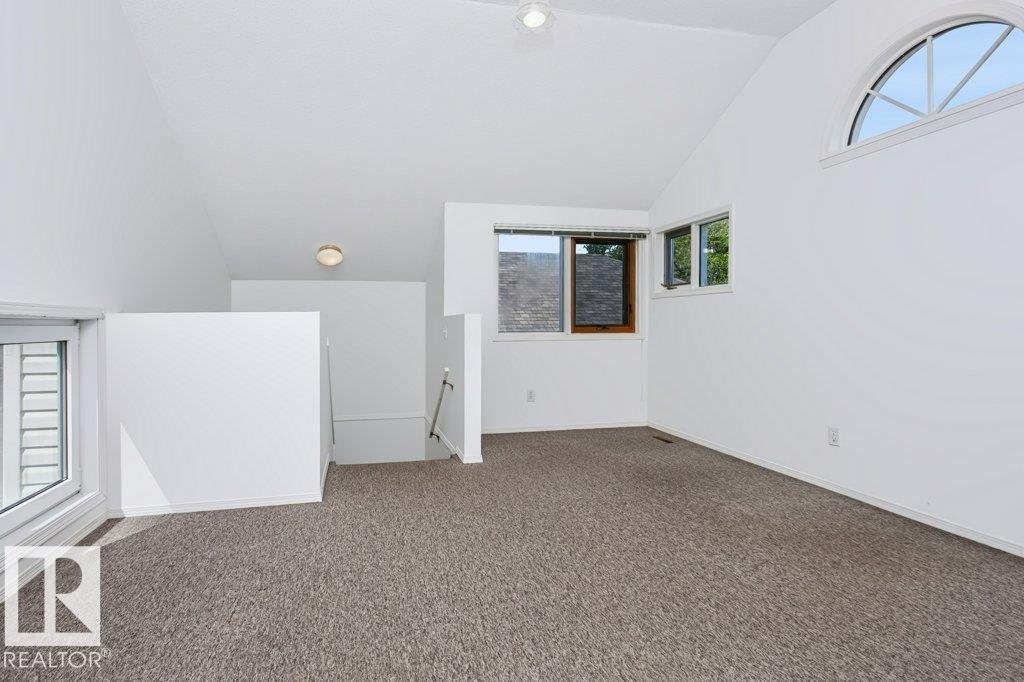 10057 91 AV NW - 64