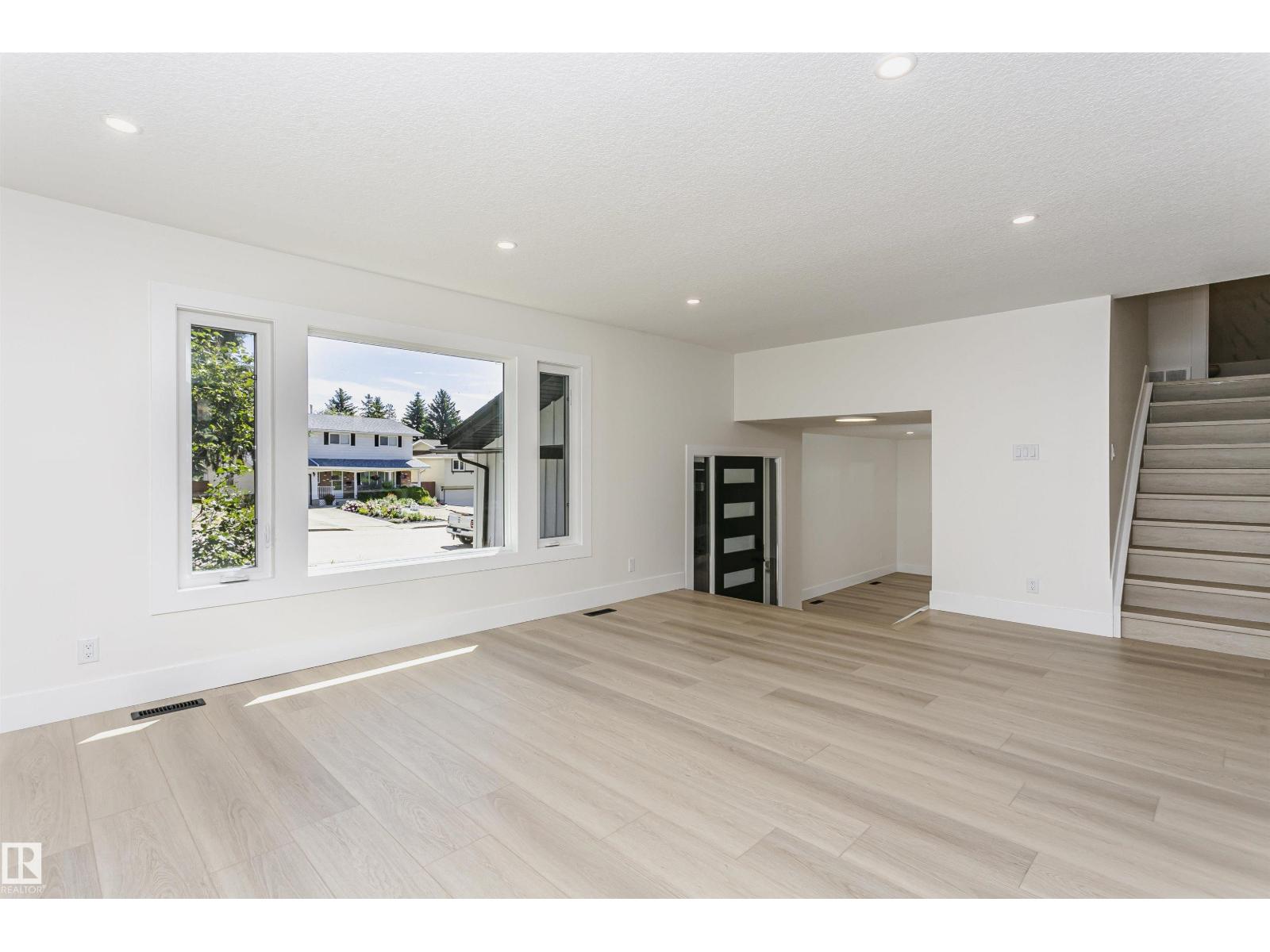 3412 108 ST NW - 12