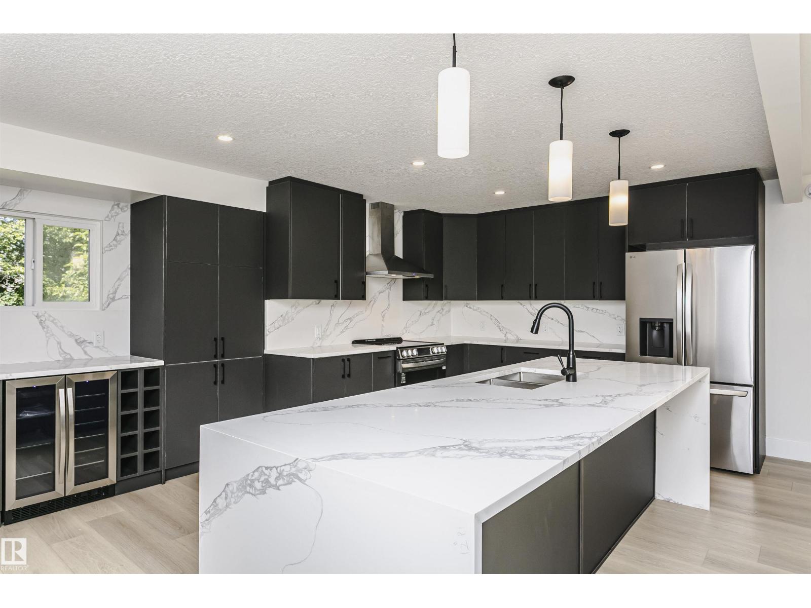 3412 108 ST NW - 17