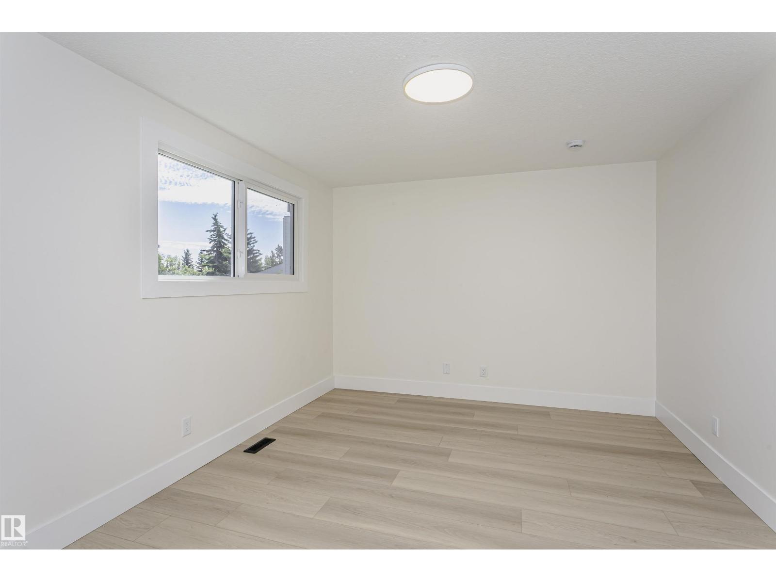 3412 108 ST NW - 34