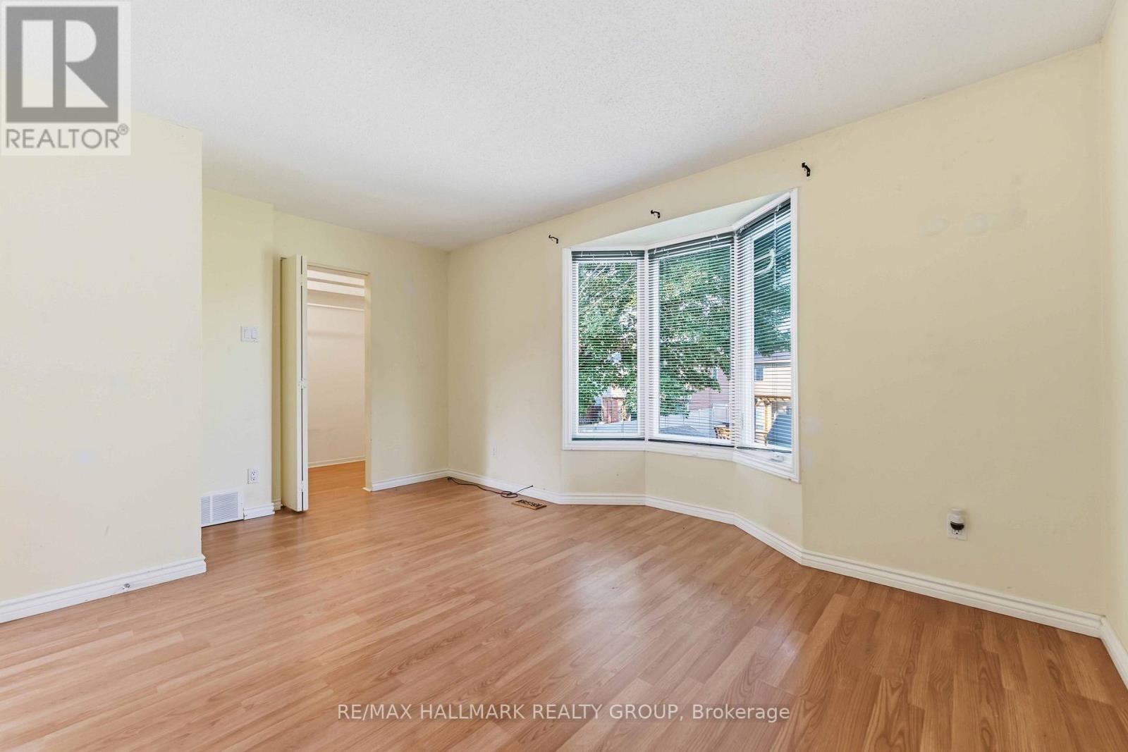 House for Rent in Ottawa – 1093 ST-EMMANUEL TERRACE, Ottawa – By Peter Sagos - Image 18