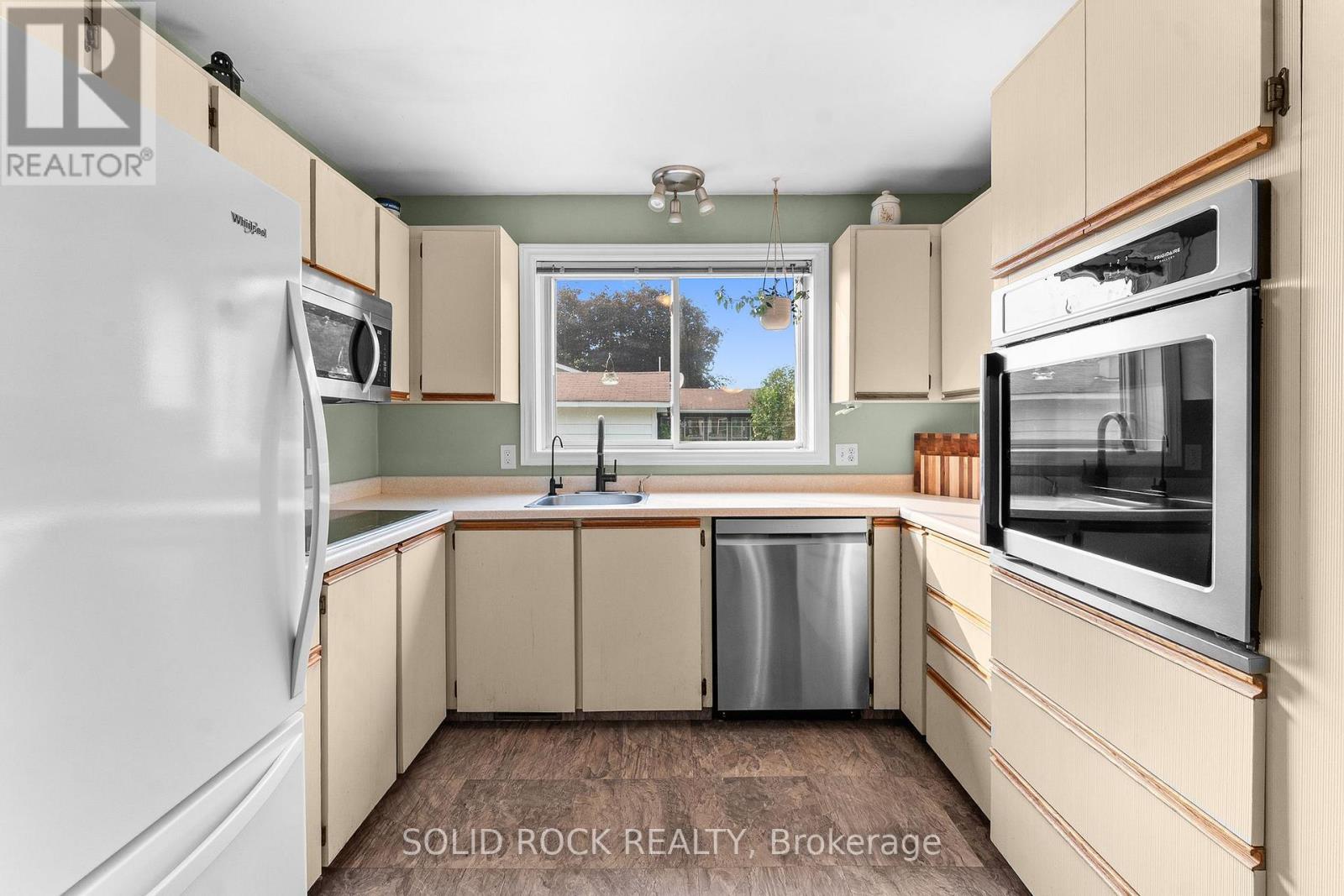 112 KEDEY STREET - 5