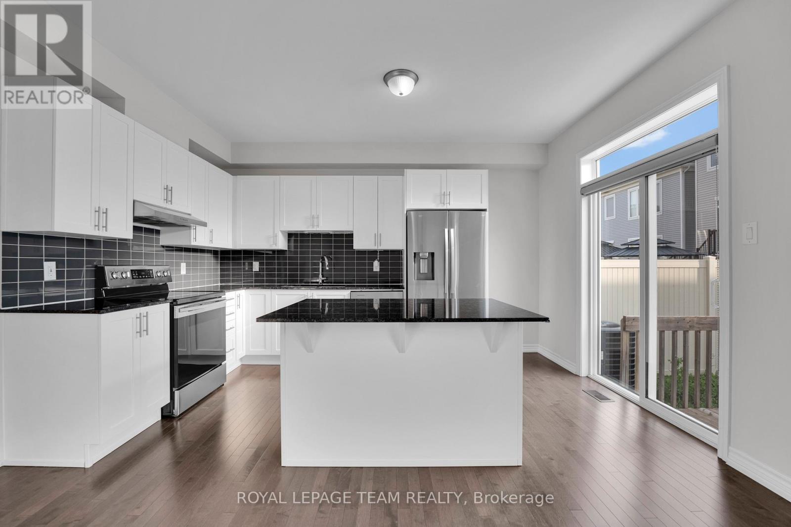 59 MOONBEAM STREET - 10