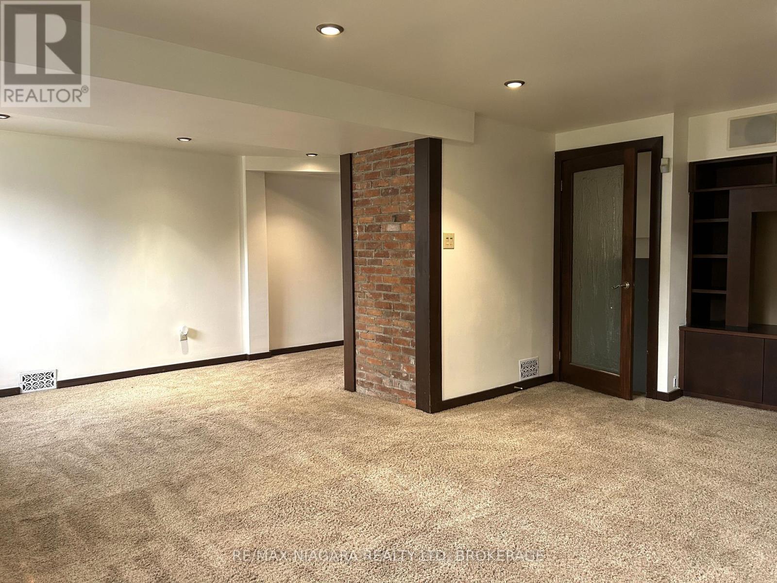 26 FRIARS COURT - 21