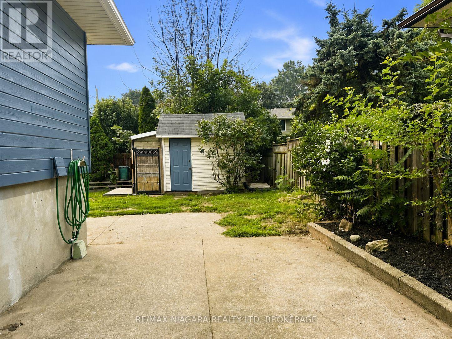 26 FRIARS COURT - 26