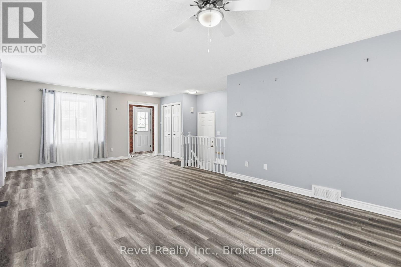 332 MARY STREET W - 10