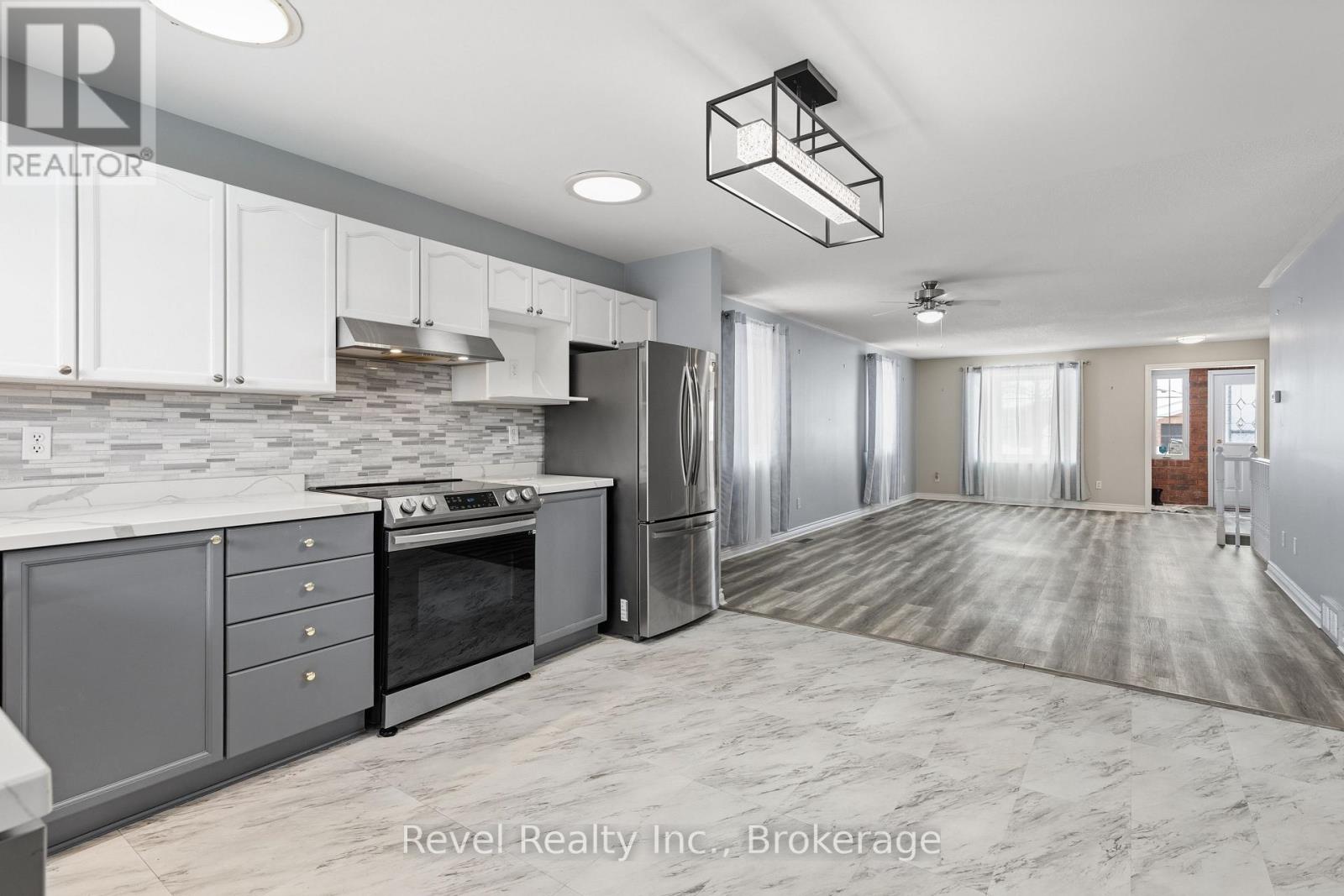 332 MARY STREET W - Image 16