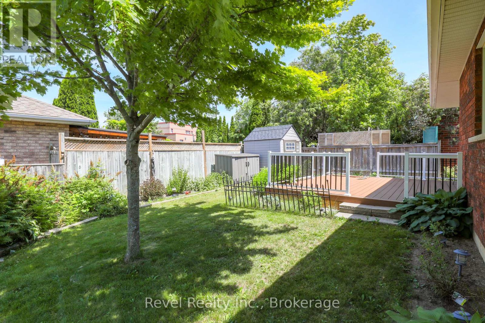 332 MARY STREET W - 42