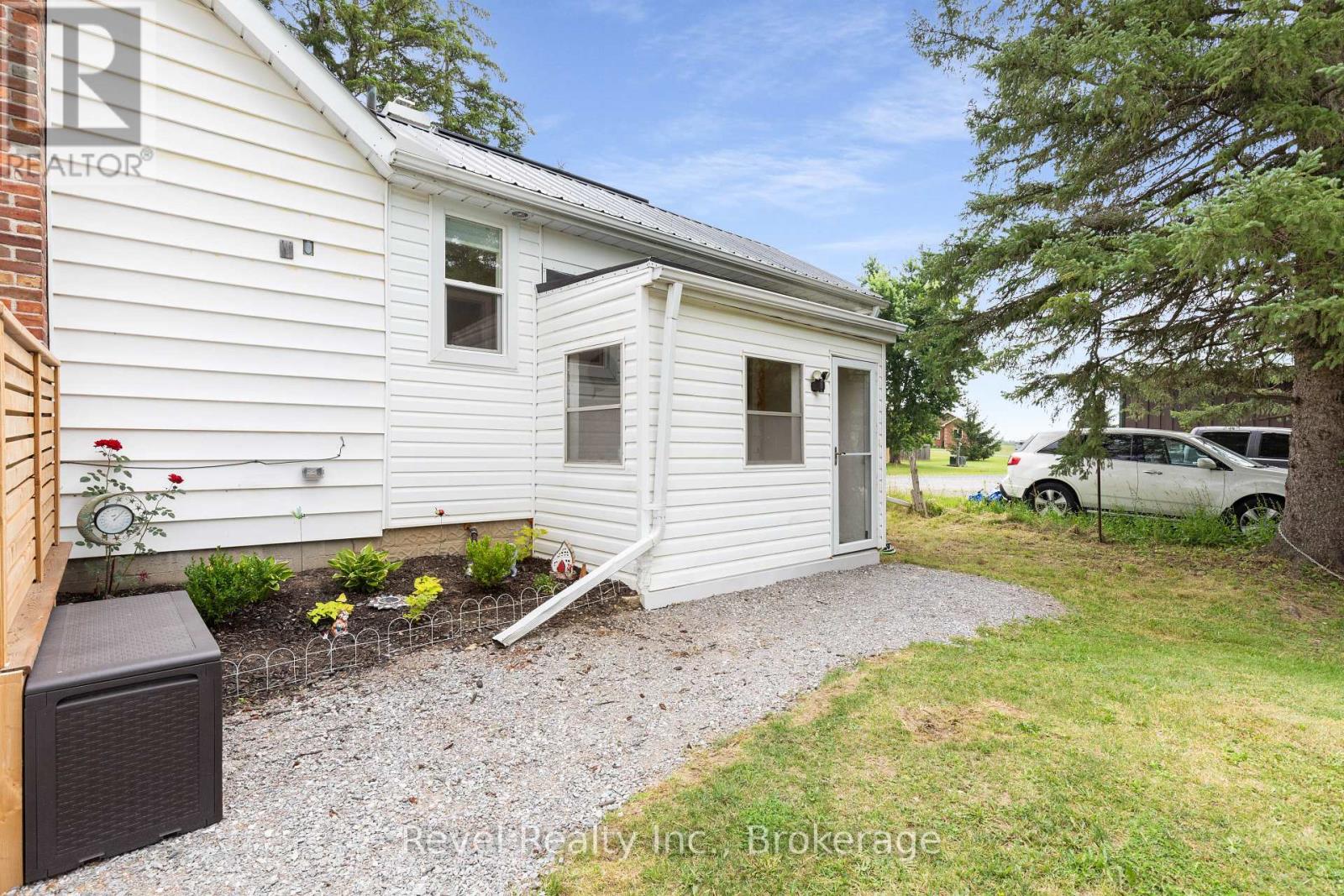 78 GOLDEN MILE ROAD - 40