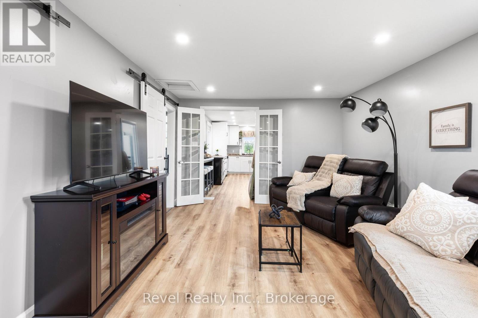 78 GOLDEN MILE ROAD - 8