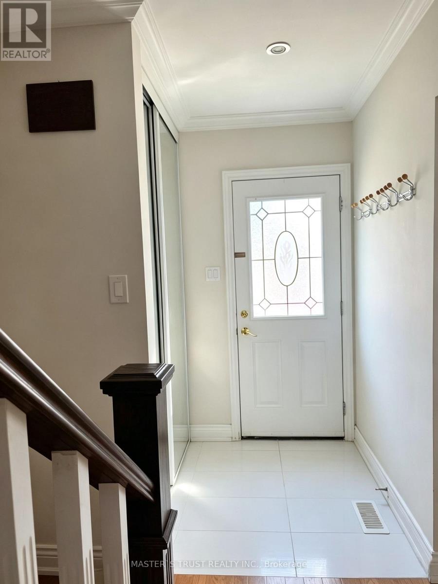 10 ELSA VINE WAY - 2