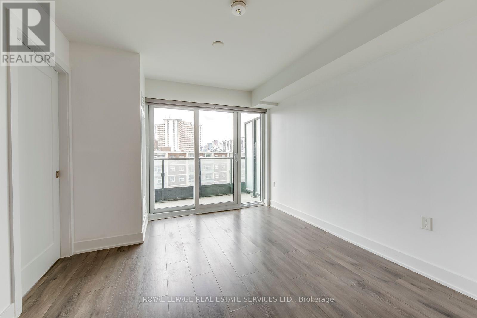 #1320 585 BLOOR STREET E - 15